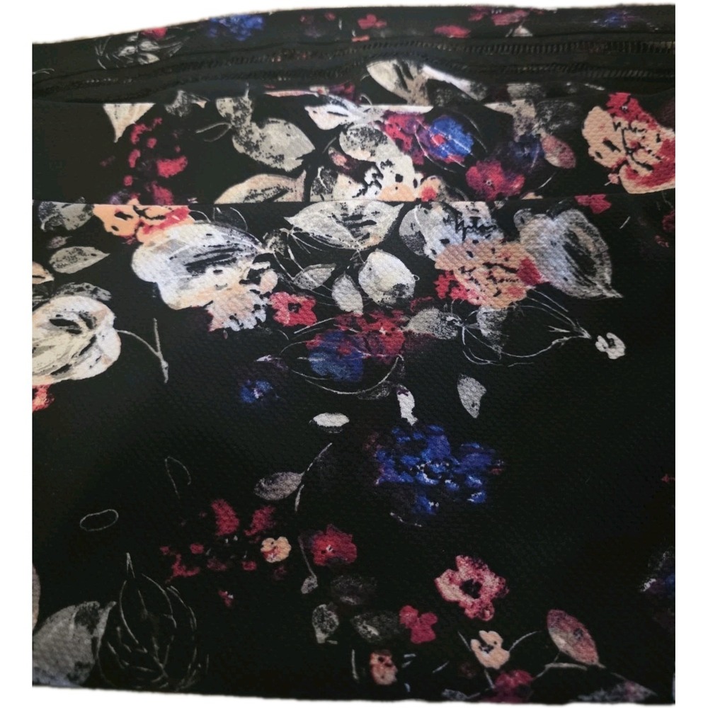 Torrid Floral Skirt Size 0. Polyester Spandex